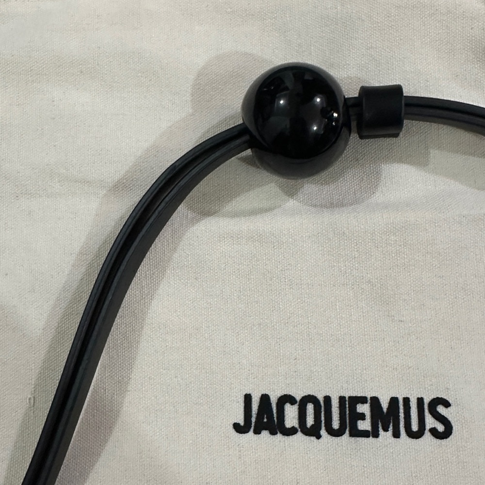 Jacquemus Black Leather Shoulder Bag with Gold Logo - Picture 8 of 12